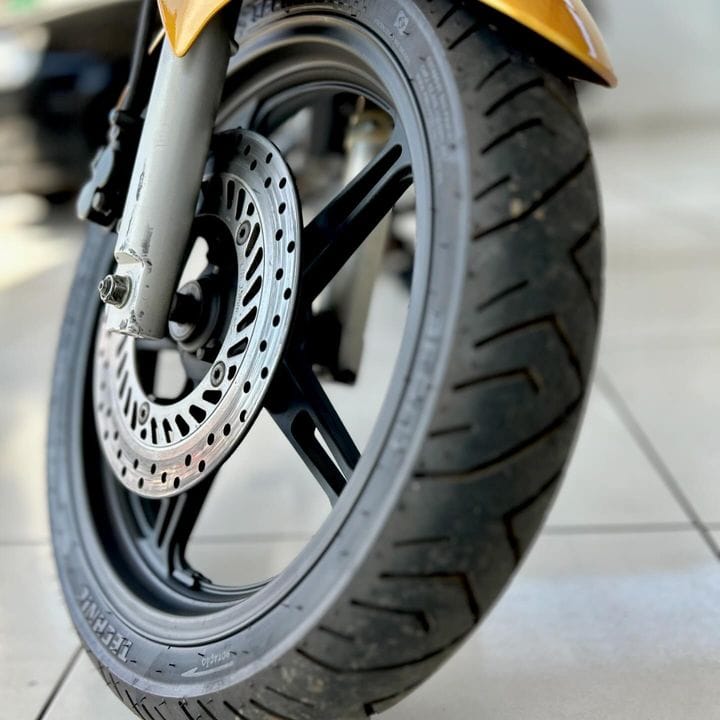 HONDA CB 300R 2010