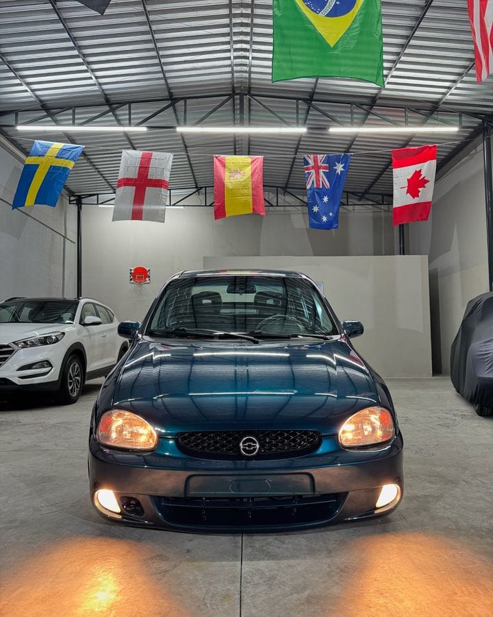 CHEVROLET CORSA SEDAN GLS 1.6 8v 2000