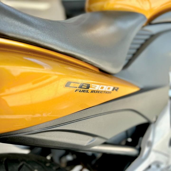 HONDA CB 300R 2010
