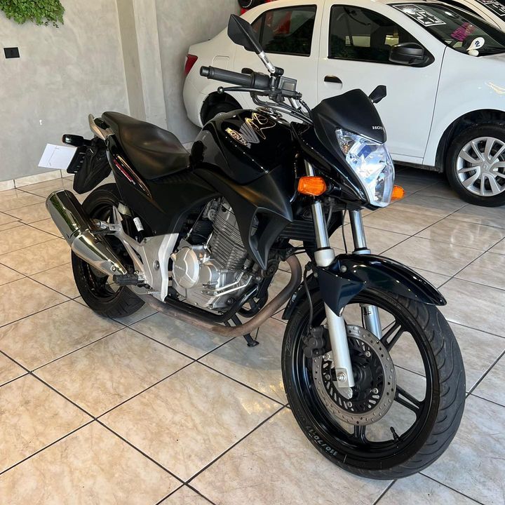 HONDA CB 300R 2012