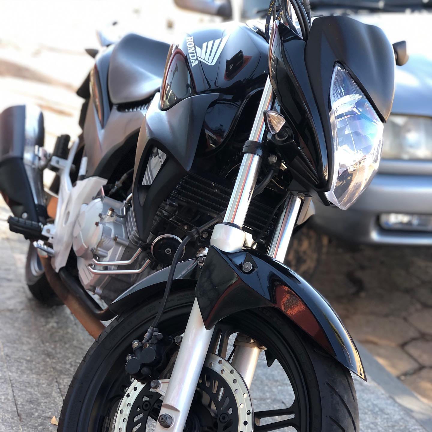 HONDA CB 300R 2011