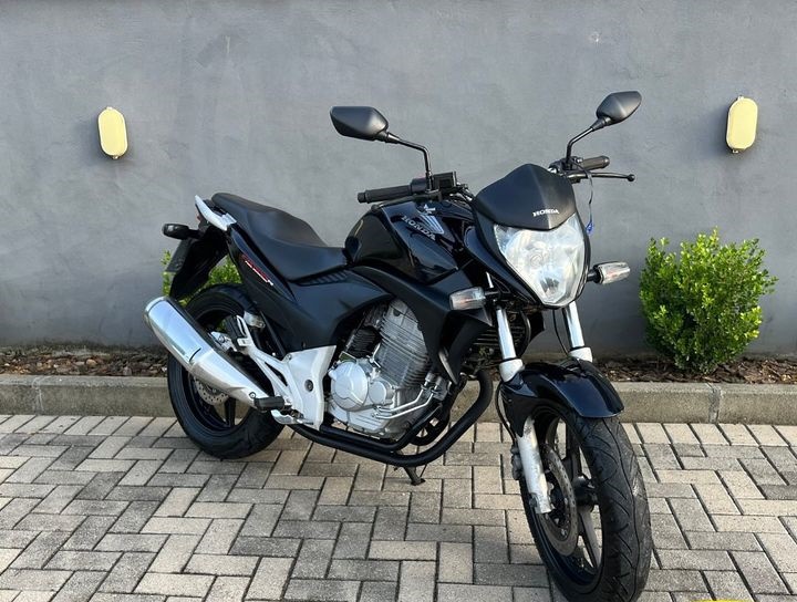 HONDA CB 300R 2012