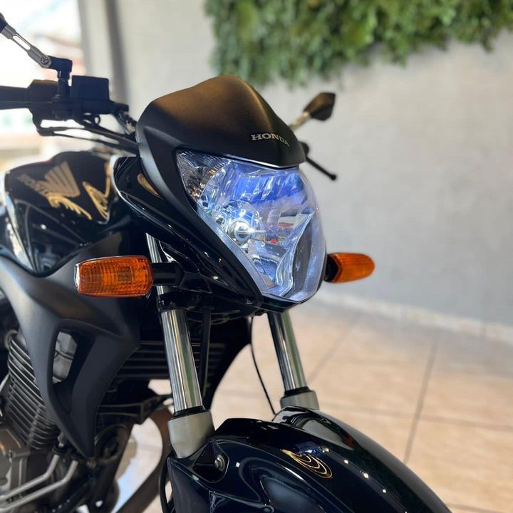 HONDA CB 300R 2012