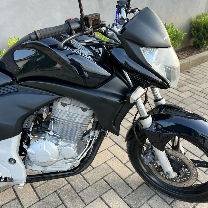 HONDA CB 300R 2012