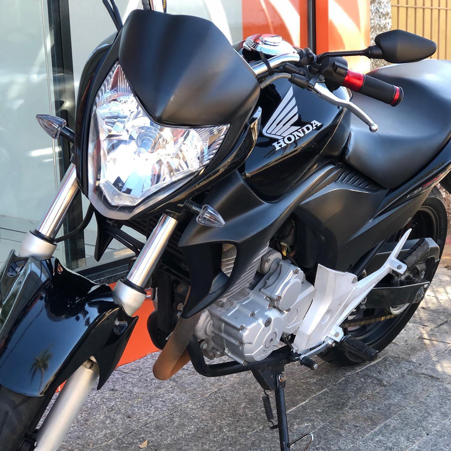 HONDA CB 300R 2011
