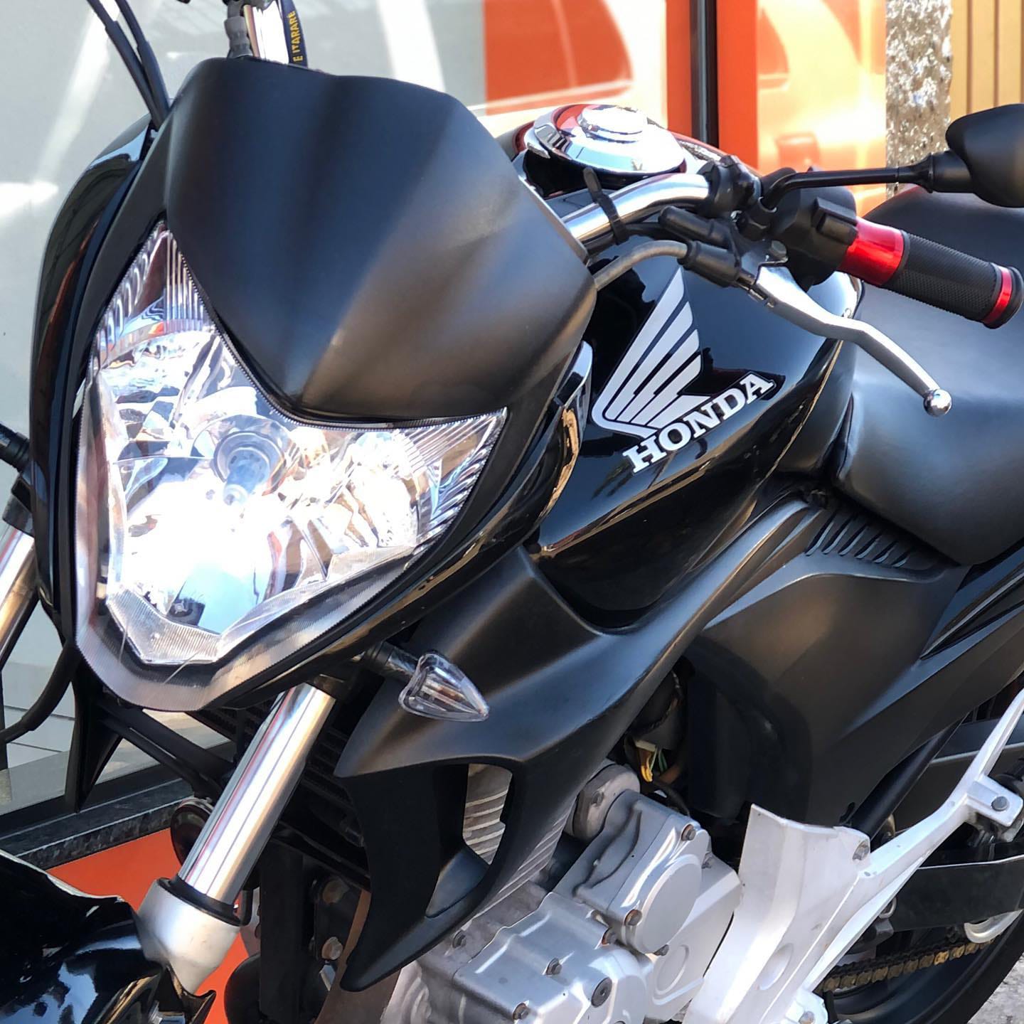 HONDA CB 300R 2011
